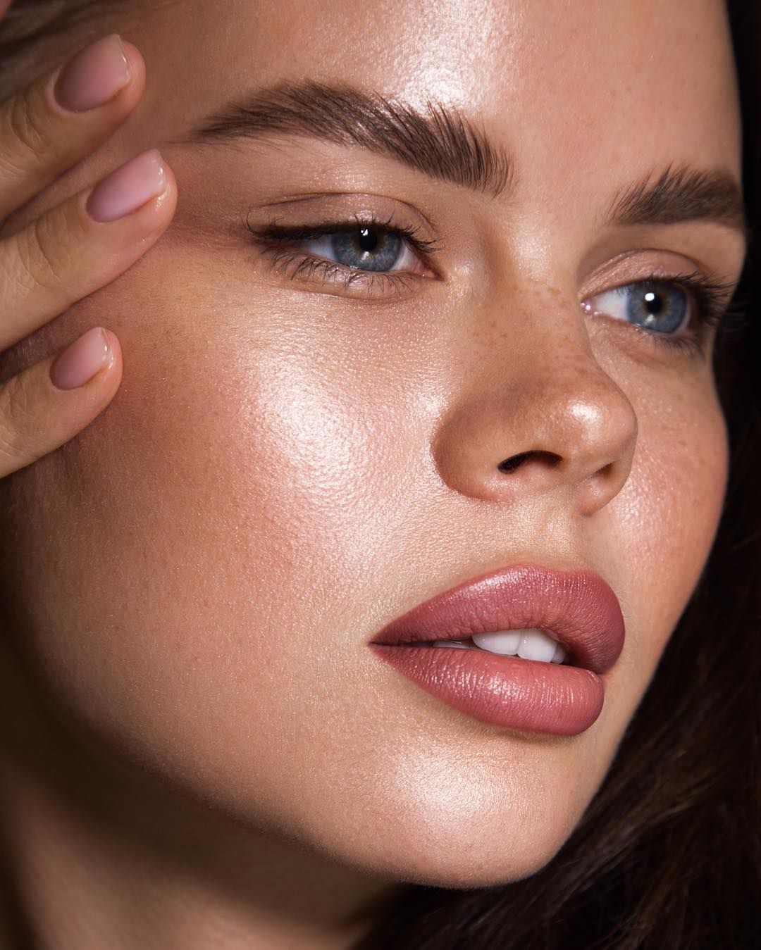Prestation Brow Lift par Kayliss Beauty - Institut de beauté à Cagnes sur Mer